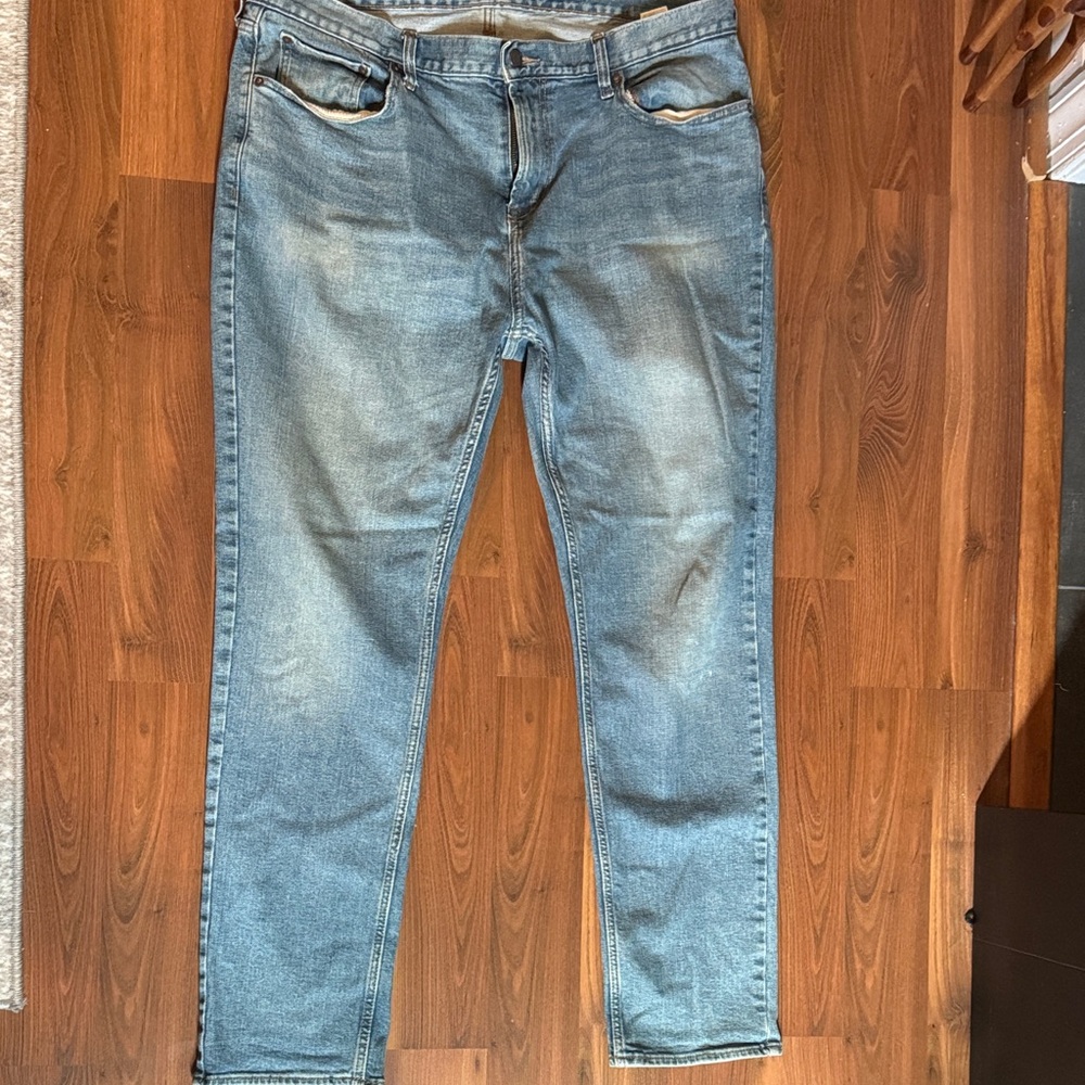 Old Navy Men's slim Denim Relaxed Jeans in Light Blue 38x33